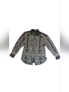 Unique Quality Button Up Top